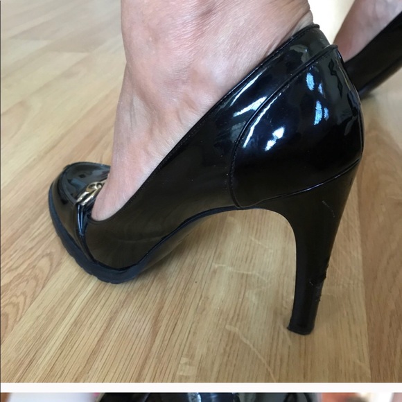 Shoe - Picture 3 of 5